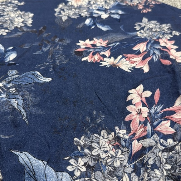 KUT From The Kloth Floral Blue and Gray Sweatshirt - Picture 2 of 5